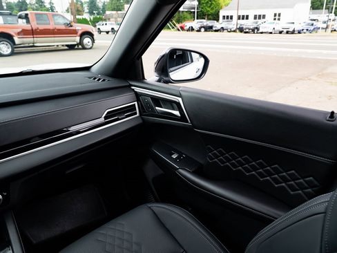 Used 2025 Mitsubishi Outlander SEL Black Edition image 10