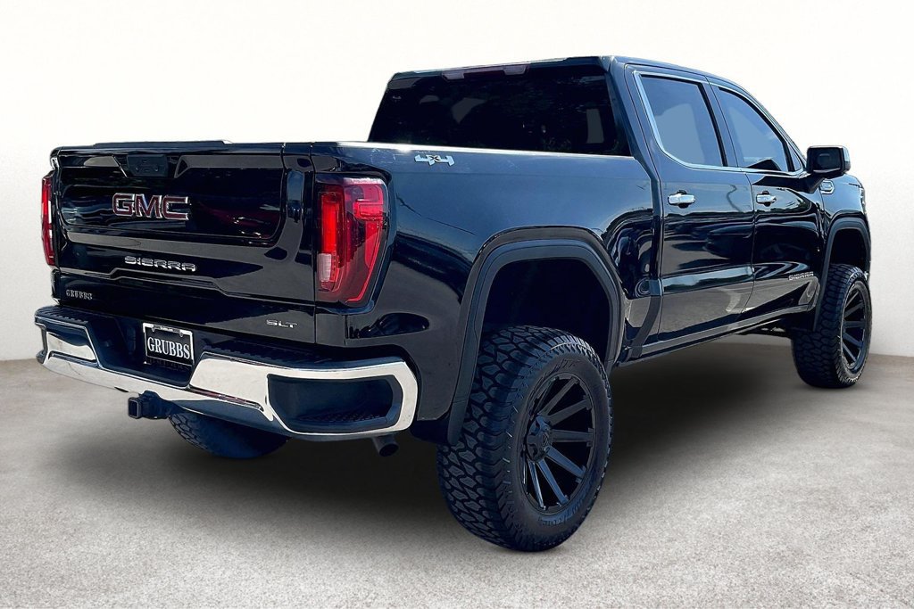Used 2025 GMC Sierra 1500 SLT AWD/4WD image 2