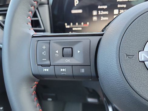 New 2026 Nissan Kicks SR image 16