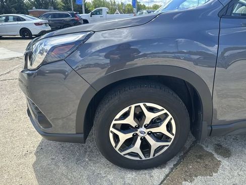Used 2023 Subaru Forester Premium AWD/4WD image 35