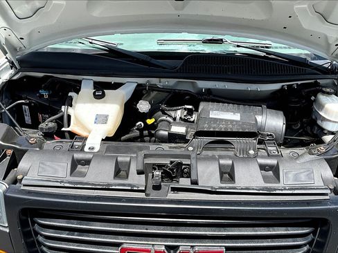 Used 2020 GMC Savana 2500 w/ Driver Convenience Package RWD image 22
