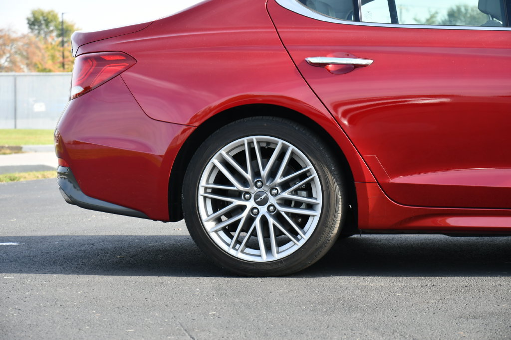 Used 2021 Genesis G70 2.0T w/ Elite Package RWD image 10