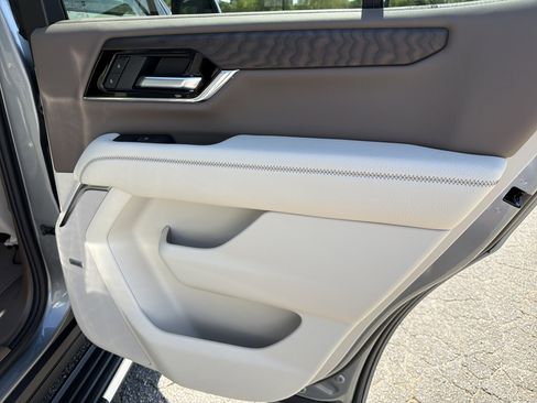 New 2026 GMC Yukon Denali w/ Sun & Power Step Package image 19