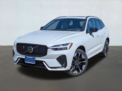 New 2026 Volvo XC60 B5 Plus w/ Climate Package PRO
