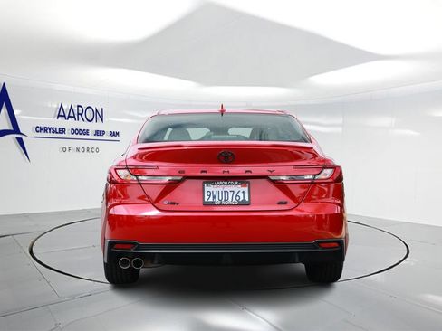 Used 2026 Toyota Camry SE FWD image 3