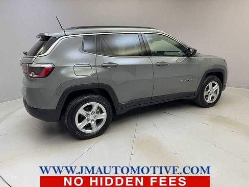 Used 2024 Jeep Compass Latitude image 5
