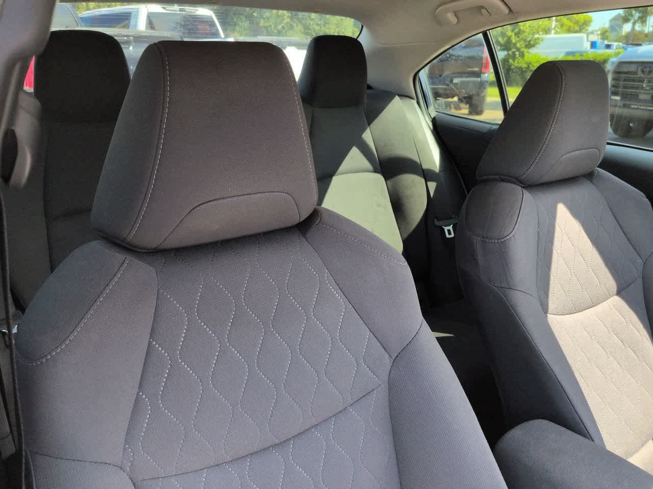 Used 2021 Toyota Corolla LE FWD image 7