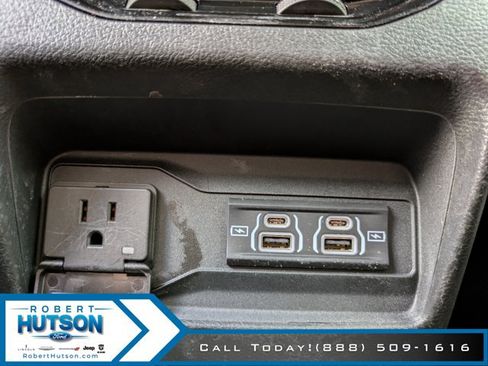 Used 2025 Jeep Grand Cherokee 4WD image 14