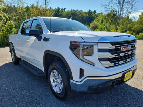 New 2026 GMC Sierra 1500 SLE image 9