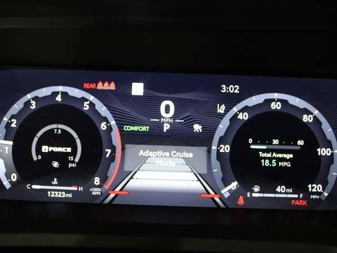 Used 2024 Toyota Tacoma Limited w/ Limited Package (LT) AWD/4WD image 12