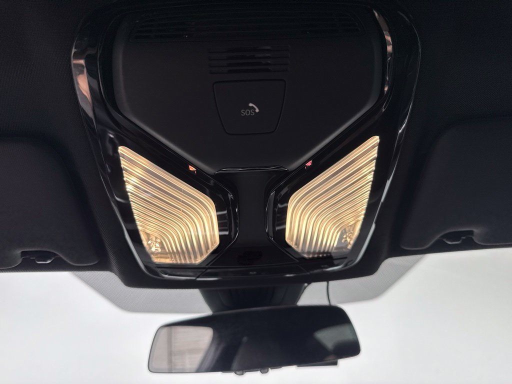 Used 2021 BMW M4 Coupe w/ Executive Package RWD image 21