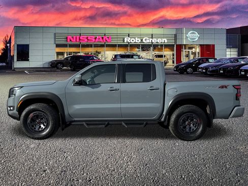 New 2026 Nissan Frontier PRO-4X w/ Pro-4x Convenience Package image 6