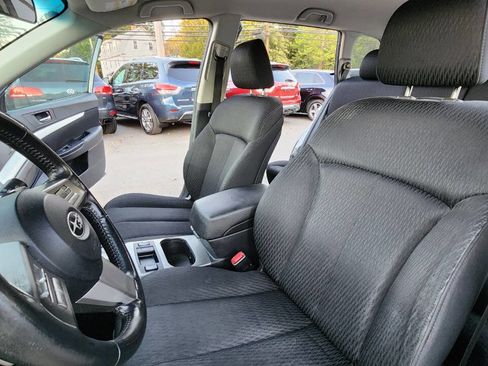 Used 2011 Subaru Outback 2.5i Premium w/ All-Weather Pkg image 26