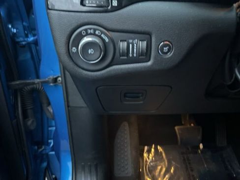 Used 2023 Jeep Cherokee Altitude Lux AWD/4WD image 32