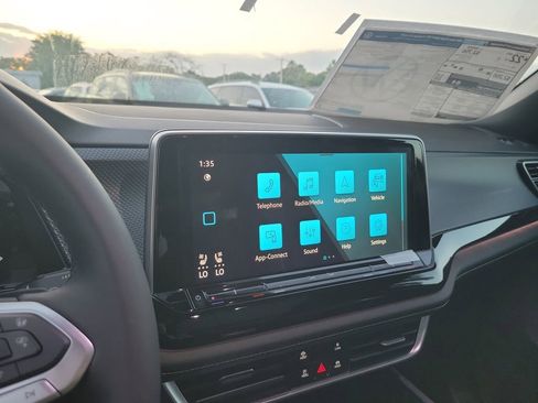 New 2026 Volkswagen Atlas Cross Sport SEL Premium R-Line image 9