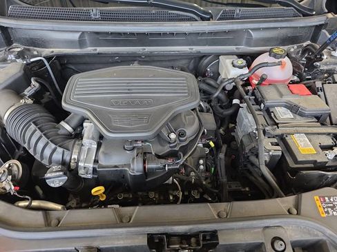 Certified 2024 Cadillac XT5 Sportv image 32