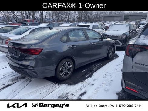 Certified 2023 Kia Forte LXS image 3