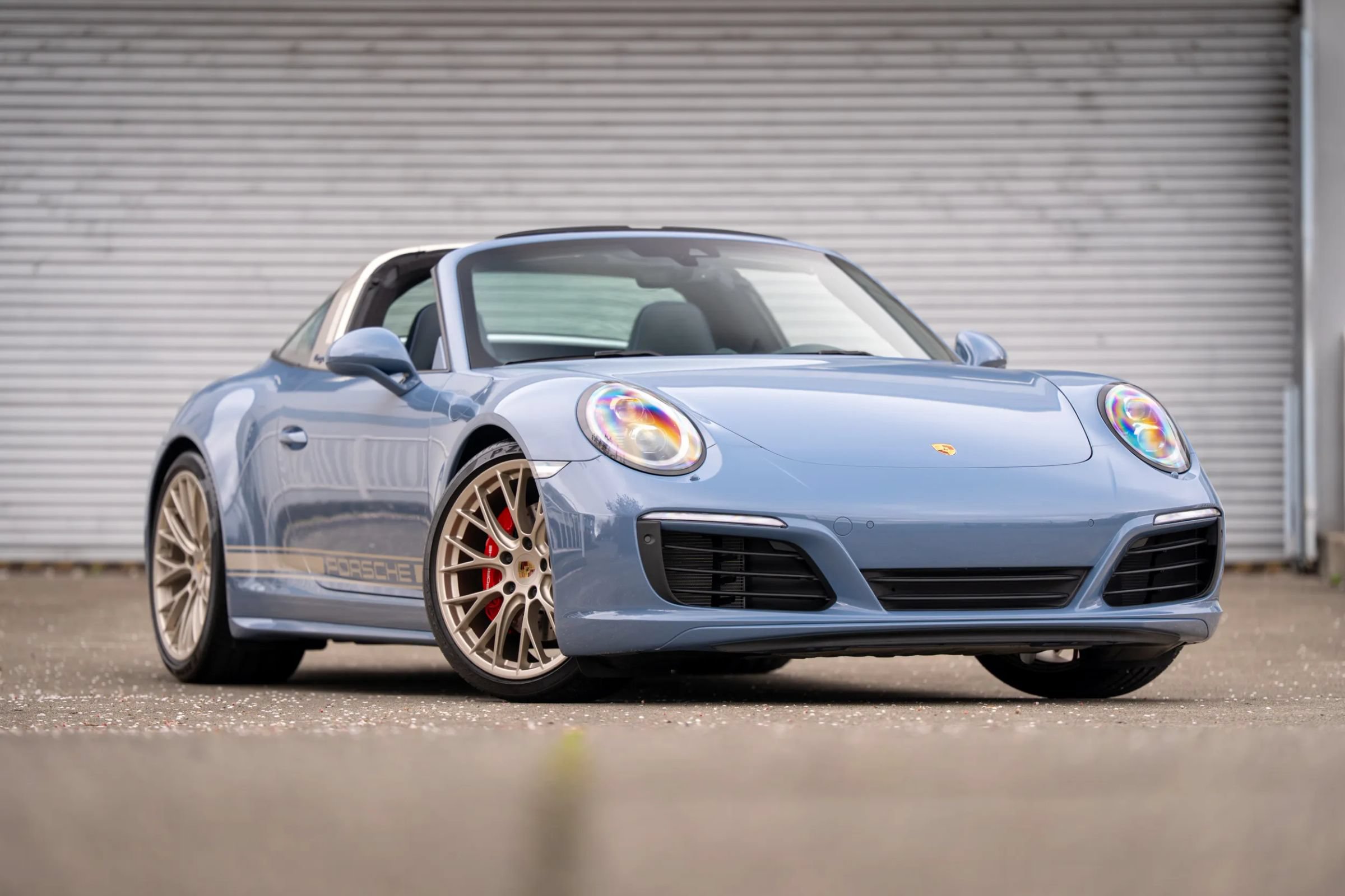 Used 2017 Porsche 911 Targa 4S AWD/4WD image 2