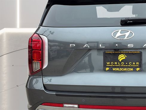 Used 2024 Hyundai Palisade Calligraphy image 29