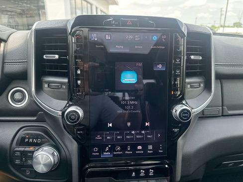 Used 2025 RAM 1500 Laramie w/ Bed Utility Group AWD/4WD image 13