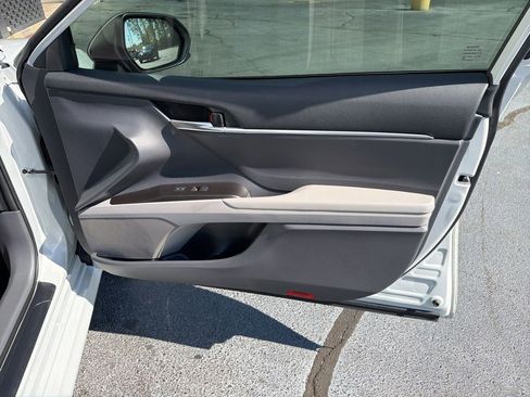 Used 2023 Toyota Camry LE FWD image 21