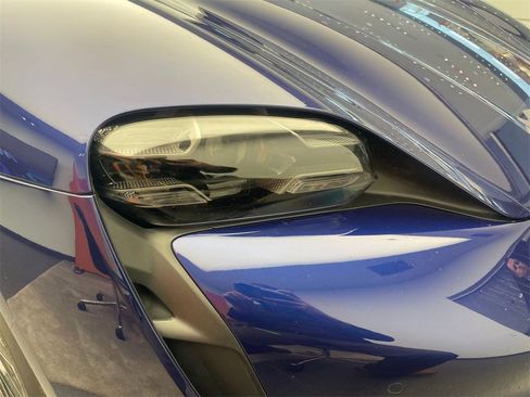 Used 2021 Porsche Taycan 4S image 26