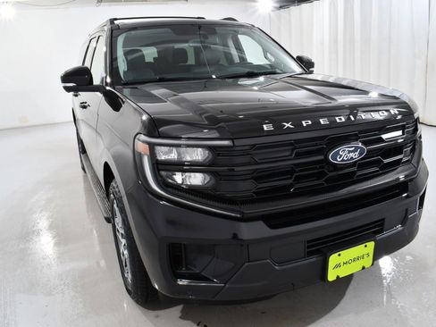 New 2026 Ford Expedition Max Active image 4