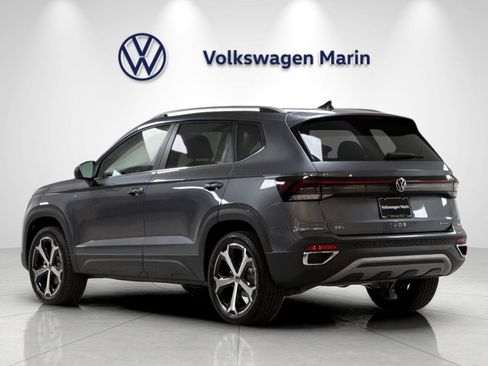 New 2026 Volkswagen Taos SEL AWD/4WD image 3
