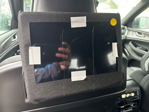 New 2024 Jeep Grand Cherokee L Overland w/ Advanced Protech Group III image 16