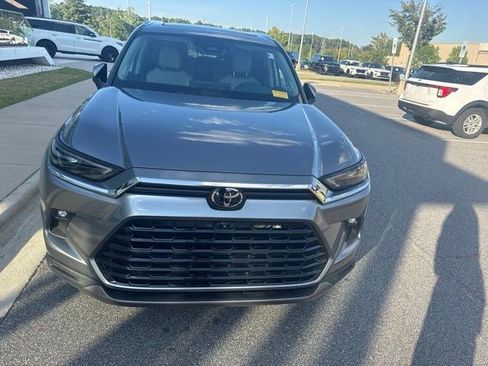 Used 2026 Toyota Grand Highlander AWD Hybrid image 3