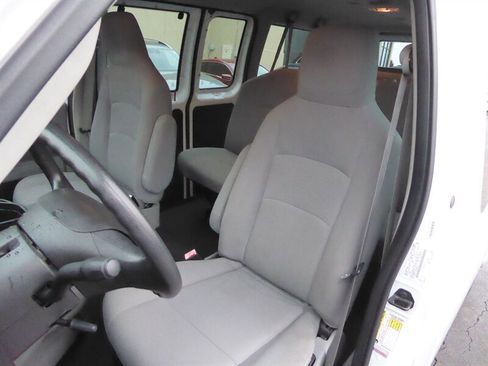 Used 2013 Ford E-350 and Econoline 350 XL image 15