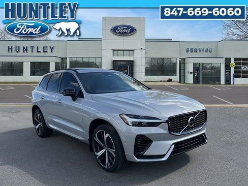 Used 2022 Volvo XC60 T8 R-Design w/ Advanced Package image 4