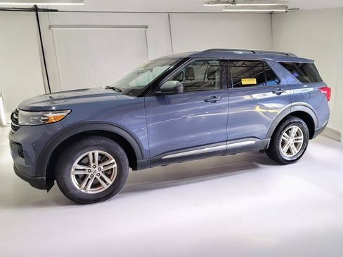Used 2021 Ford Explorer XLT image 15