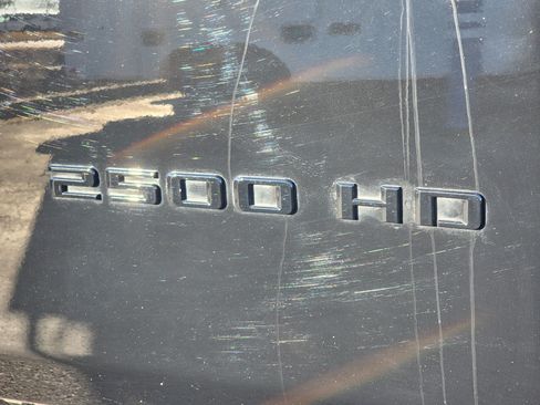 Used 2025 Chevrolet Silverado 2500 LT w/ Trail Boss Package image 7