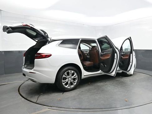 Used 2020 Buick Enclave Avenir w/ Avenir Technology Package image 48