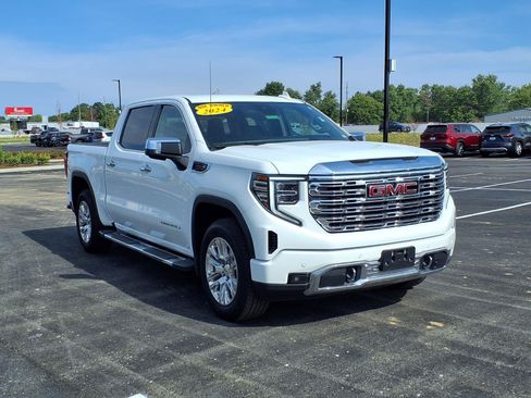 Used 2024 GMC Sierra 1500 Denali w/ Technology Package AWD/4WD image 34