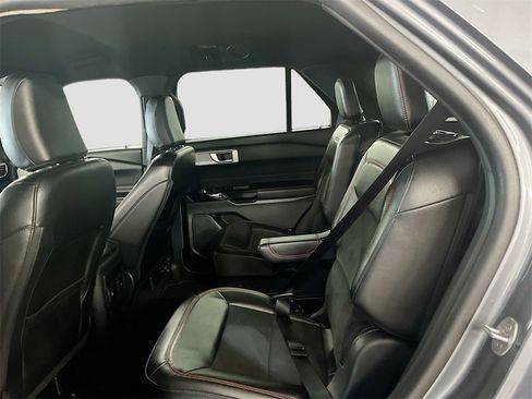 Used 2022 Ford Explorer ST-Line image 24