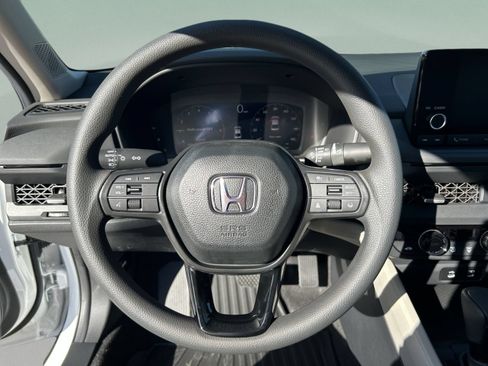 Used 2024 Honda Accord EX image 11