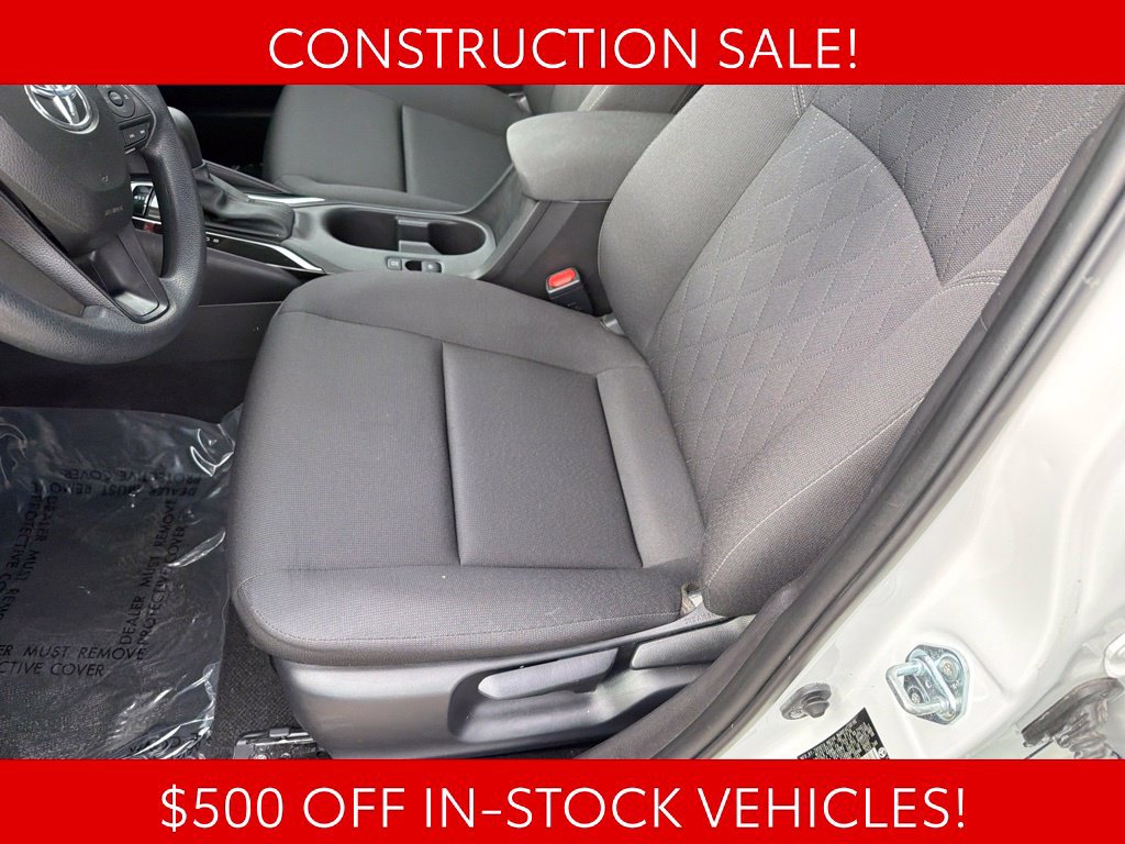 Used 2026 Toyota Corolla LE FWD image 9