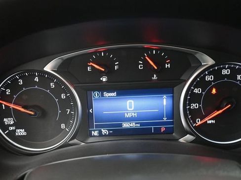 Used 2023 GMC Terrain SLE w/ Driver Convenience Package FWD image 9