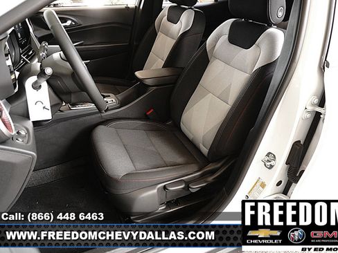 New 2026 Chevrolet Trax RS w/ Driver Confidence Package FWD image 13
