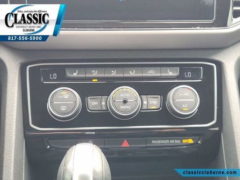 Used 2022 Volkswagen Atlas Cross Sport SE w/ Panoramic Sunroof Package FWD image 20