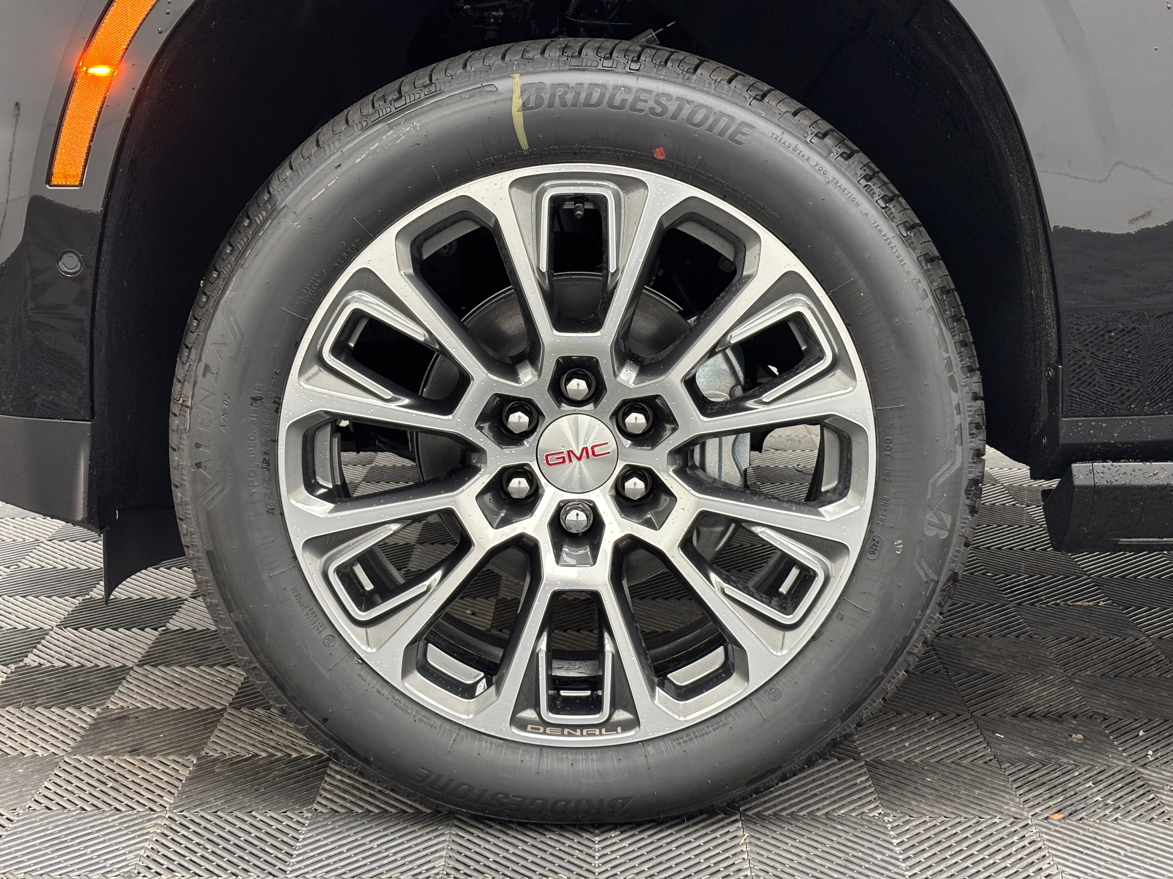 New 2026 GMC Yukon Denali AWD/4WD image 19