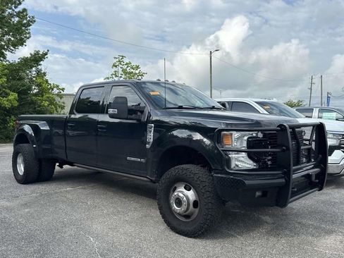 Used 2022 Ford F350 Lariat w/ Lariat Value Package AWD/4WD image 9