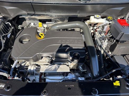 Used 2025 Chevrolet Equinox LT w/ Convenience Package II image 37