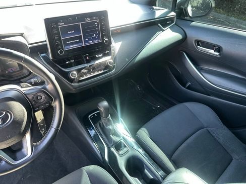 Used 2020 Toyota Corolla SE FWD image 19