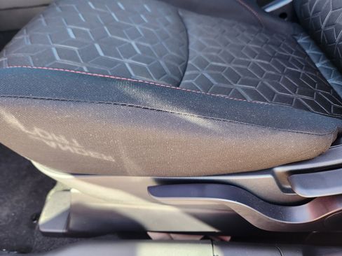 New 2025 Mitsubishi Outlander Sport LE image 18