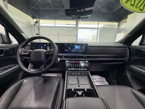 Used 2024 Hyundai Santa Fe Calligraphy AWD/4WD image 14
