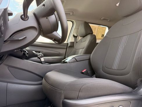 Used 2025 Hyundai Tucson SEL FWD image 30