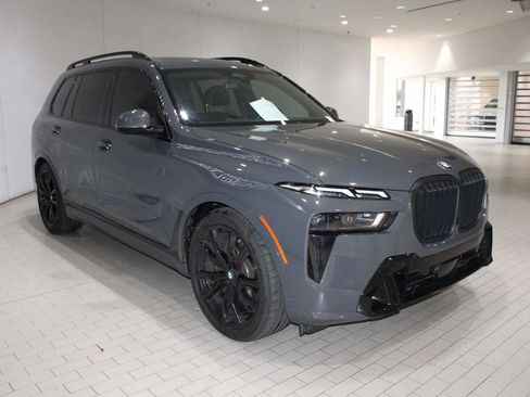 Certified 2023 BMW X7 xDrive40i w/ M Sport Package image 7